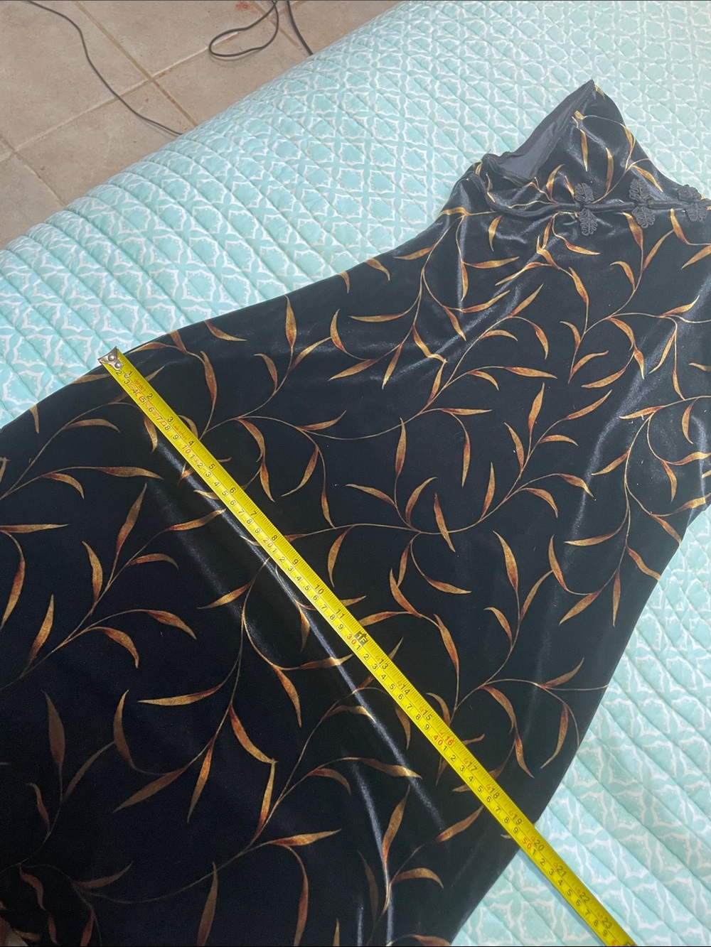 velvet, dark floral sheath dress with side slits Asian inspired - Picture 7 of 9